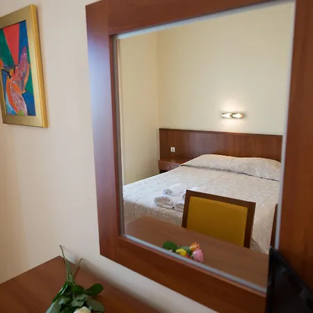 Summertime Aparthotel