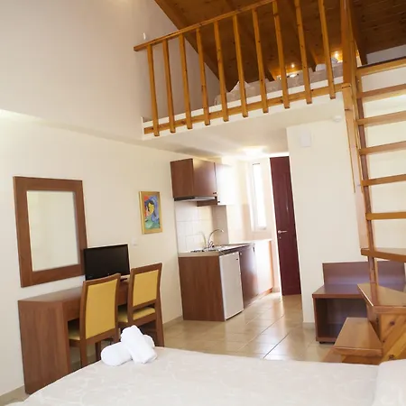 Summertime Aparthotel