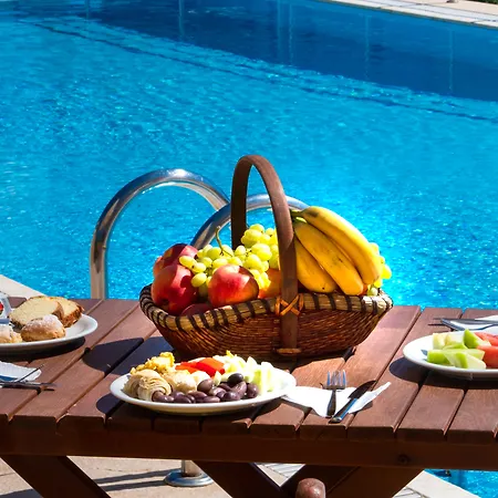 Summertime Aparthotel 3*